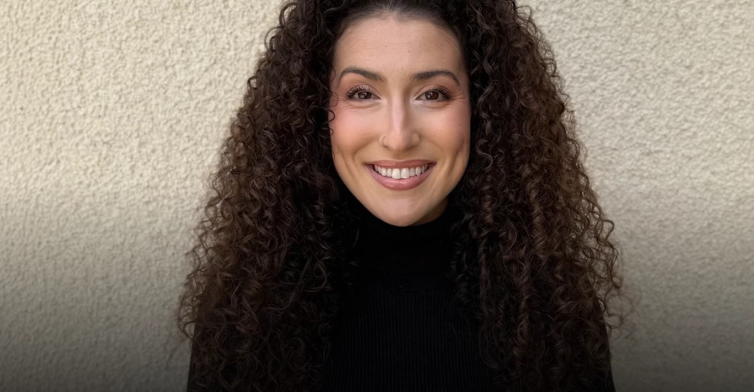 Photo of Alexa Bustamante