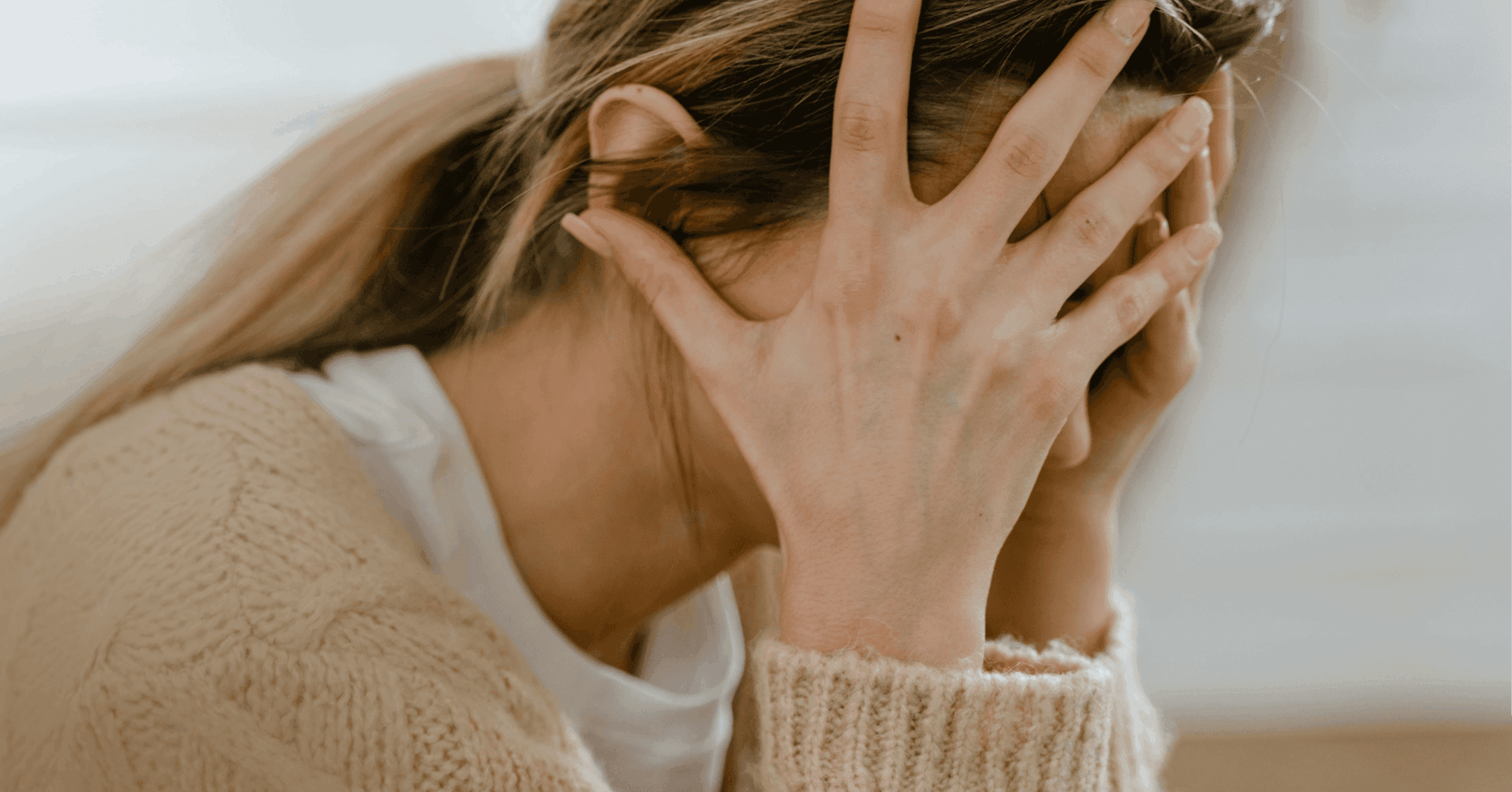 woman with panic disorder having a severe panic attack