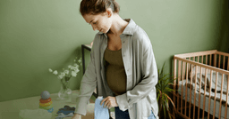 woman experiencing restlessness due to anxiety during pregnancy