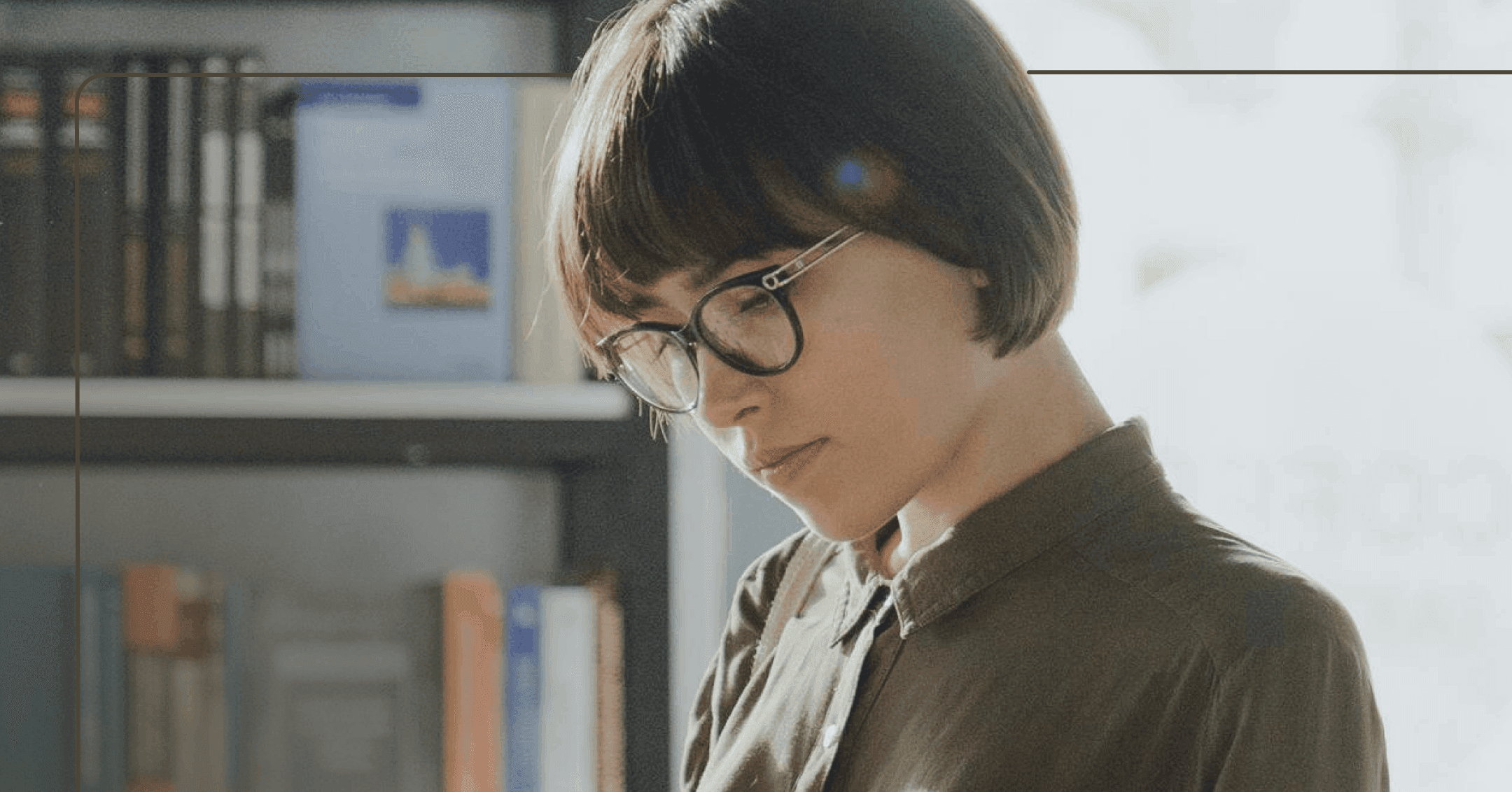 woman being mindful to what triggers her feelings of awkwardness