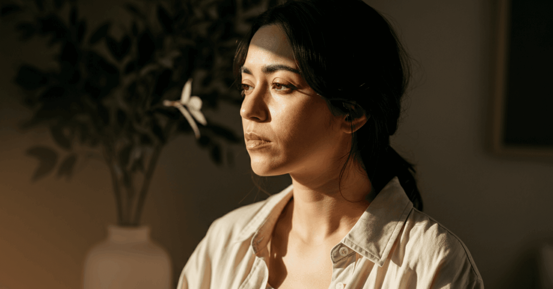 woman with brief psychotic disorder with rigid posture