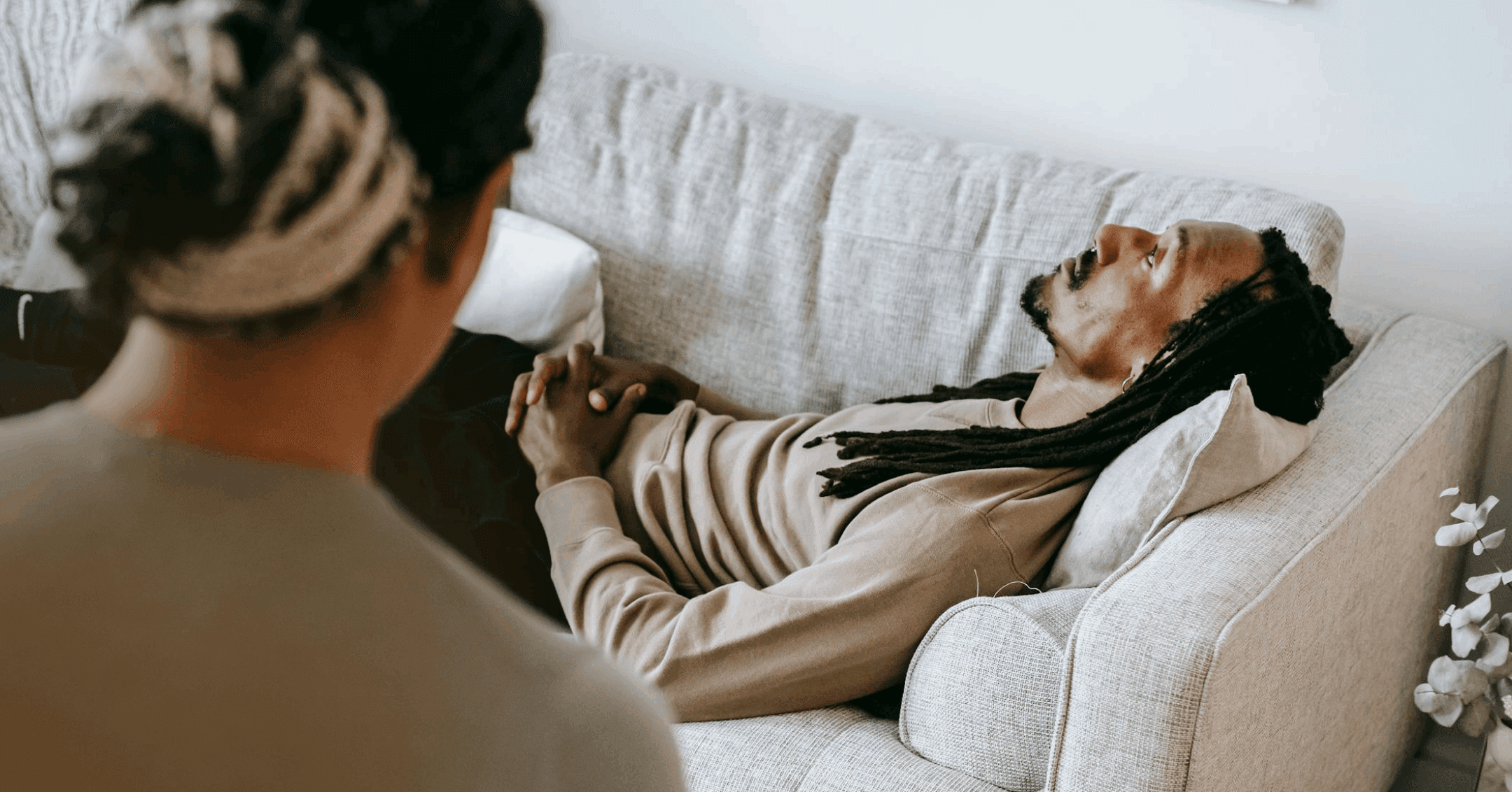 man engaging in psychodynamic therapy for trauma