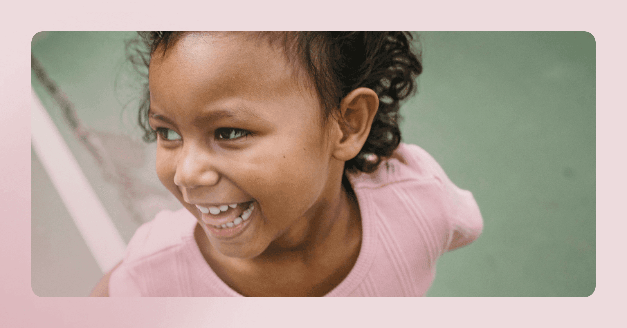 young girl with disinhibited social engagement disorder being less shy