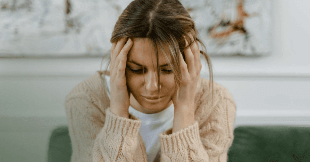 woman with bipolar disorder having racing thoughts during a manic episode